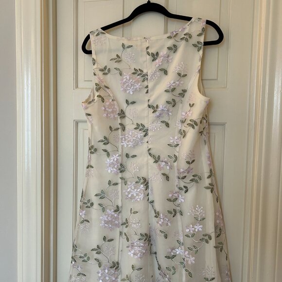 NWT Floral Embroidery Mini Dress - Picture 5 of 5